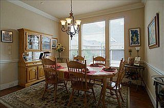 5th image of 2415 Lilyfield Dr