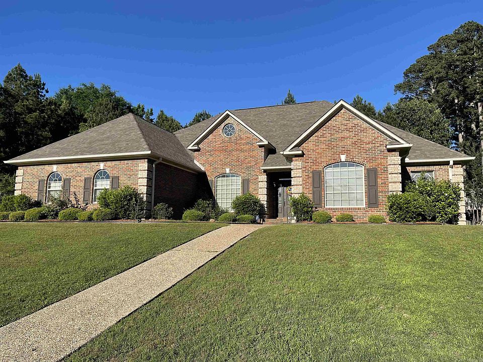 1st image of 1405 N Glenwood Dr