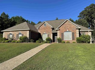 1405 N Glenwood Dr, El Dorado, AR 71730