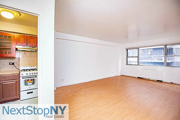 Rented by NextStopNY | media 5