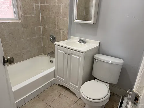 211 Garfield Ave #3 Photo 1