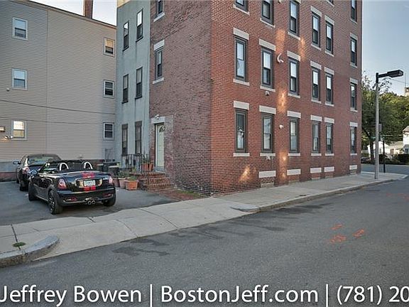 2nd image of 36 Ashley St APT 4
