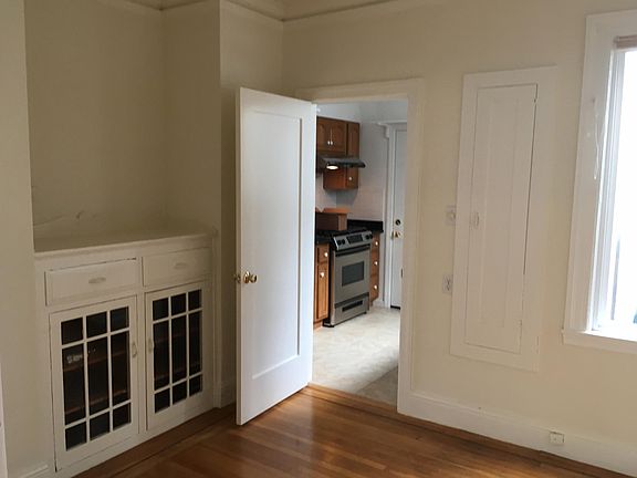 4th image of 1133 Webster St #4