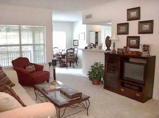 900 Waterford Forest Cir, Cary, NC 27513