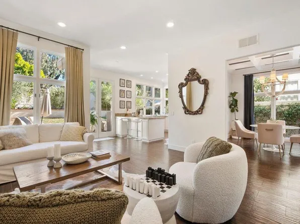 9749 Keeneland Row, La Jolla, CA 92037