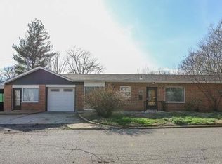 215 Chestnut St, Festus, MO 63028