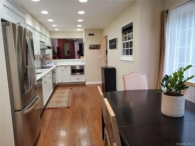 91 Duck Pond Dr — Photo 4