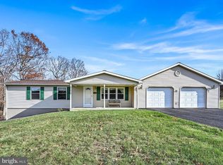 40 Mountain Rd, Denver, PA 17517