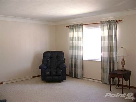 Living Room with coved ceilings