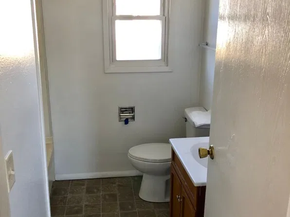 134 & 136 Fauber Ln #136, East Peoria, IL 61611