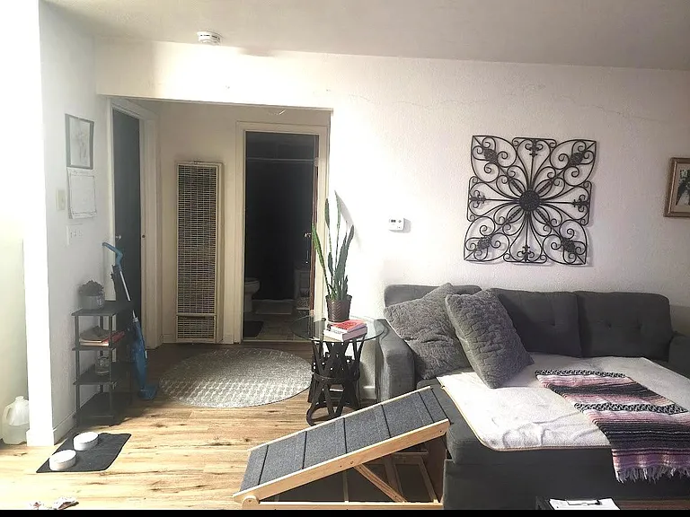 112 G St #B — Photo 6