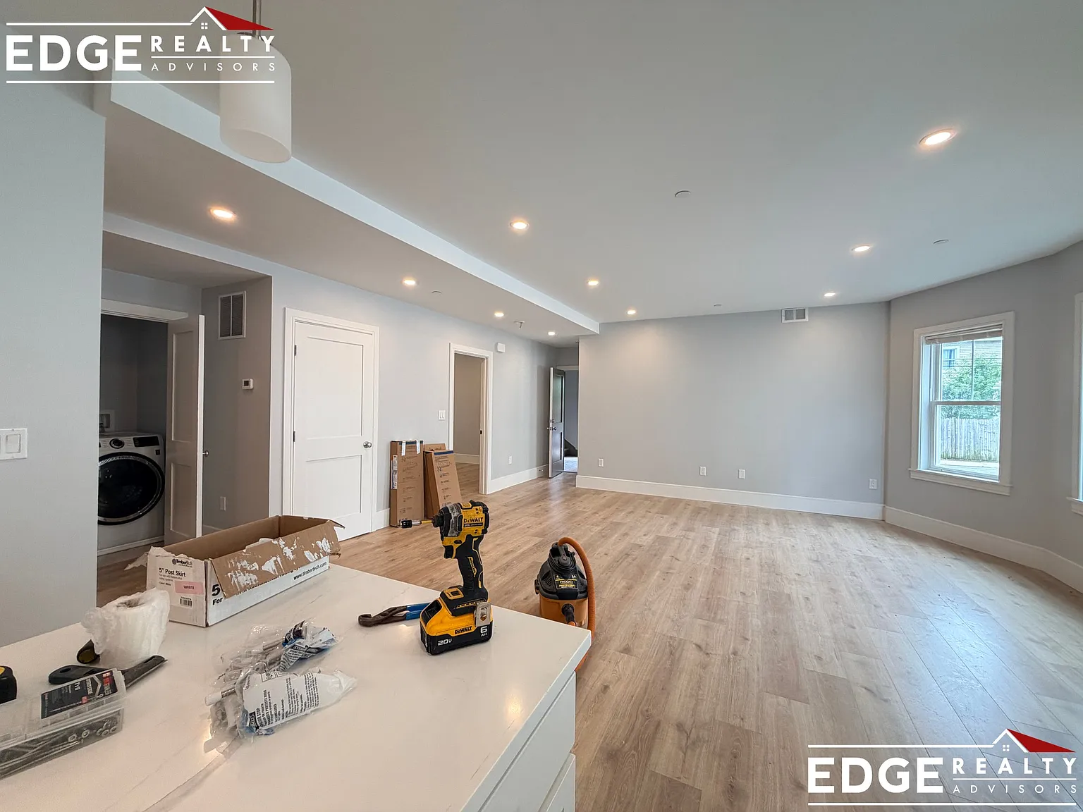 2 bed, 1100 sqft, $3,600 — Photo 4