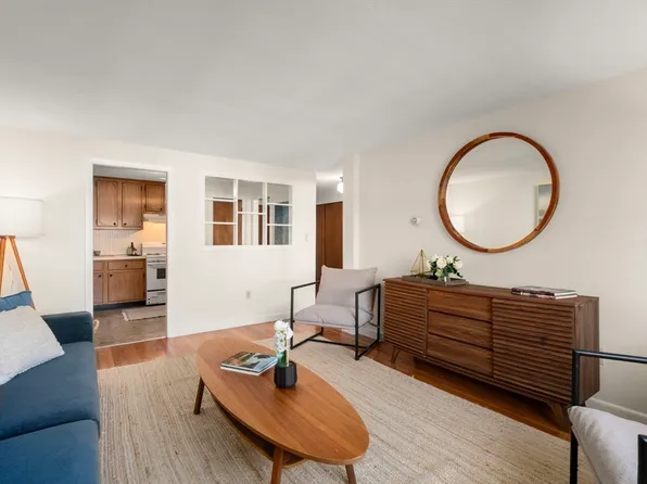 215 Massachusetts Ave #19-34, Arlington, MA 02474