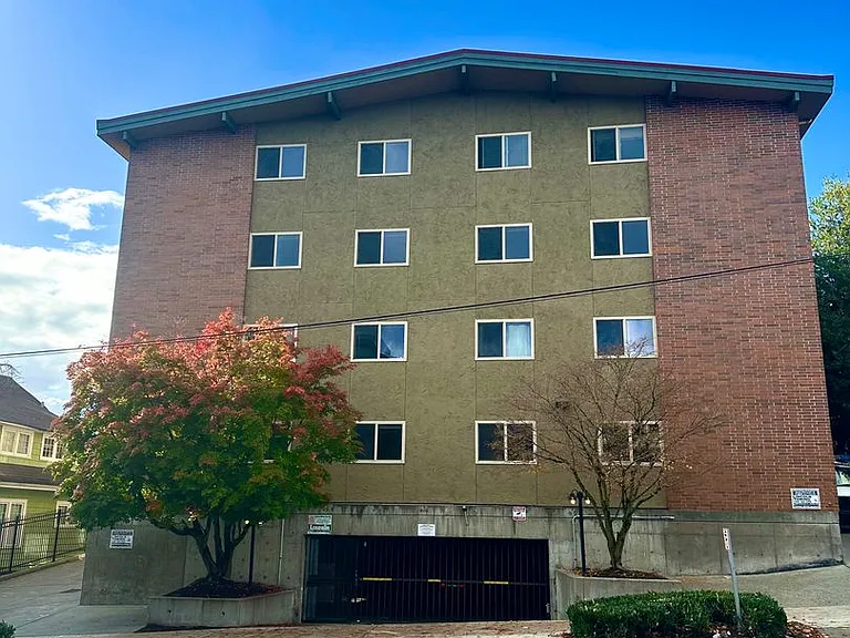 Maplewood Apartments One Month Free! — Photo 18