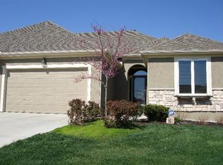 19406 W 100th St, Lenexa, KS 66220