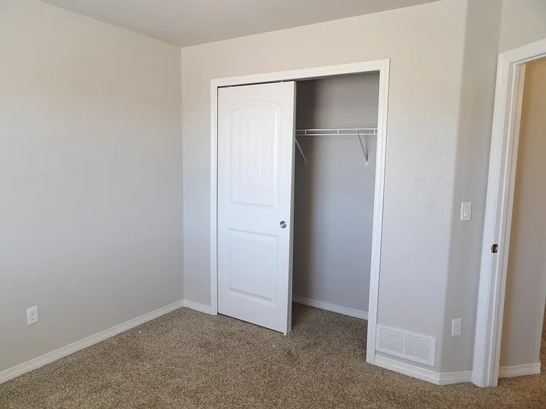 13534 Park Gate Dr — Photo 19