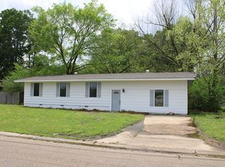 7 Lamar Dr, Grenada, MS 38901