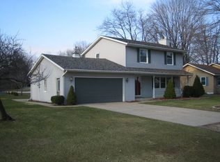 15523 Linn Ct, Spring Lake, MI 49456