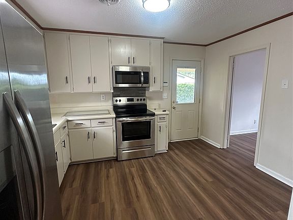 5th image of 4336 Donovan Dr