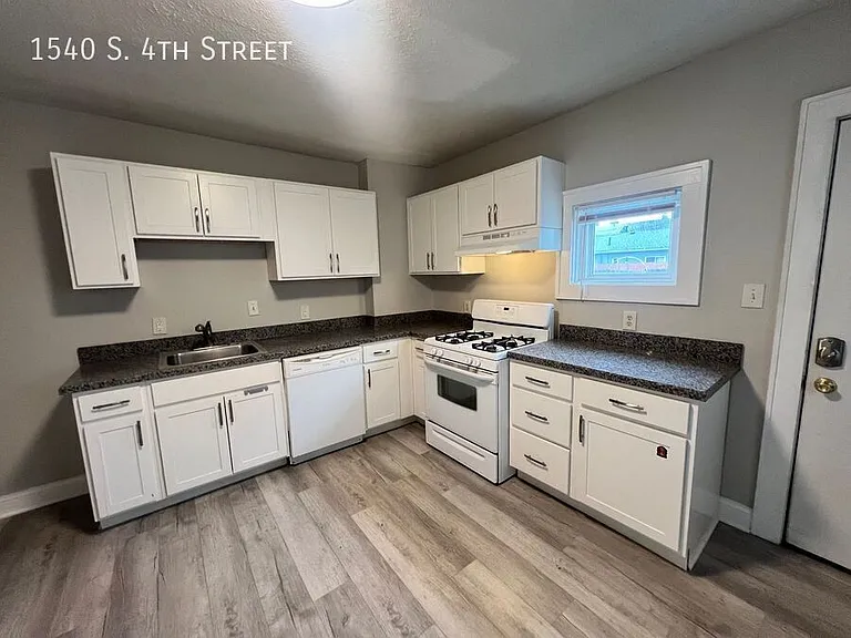 1540 S 4th St — Photo 5