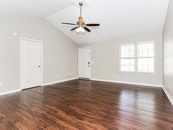 3rd image of 1120 Flowers Ct