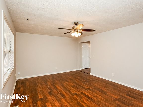 3rd image of 354 Beechwood Dr
