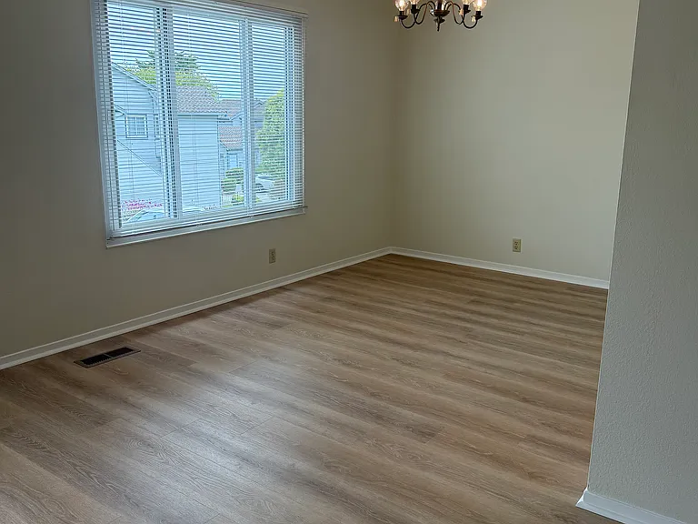 447 Verducci Ct — Photo 7