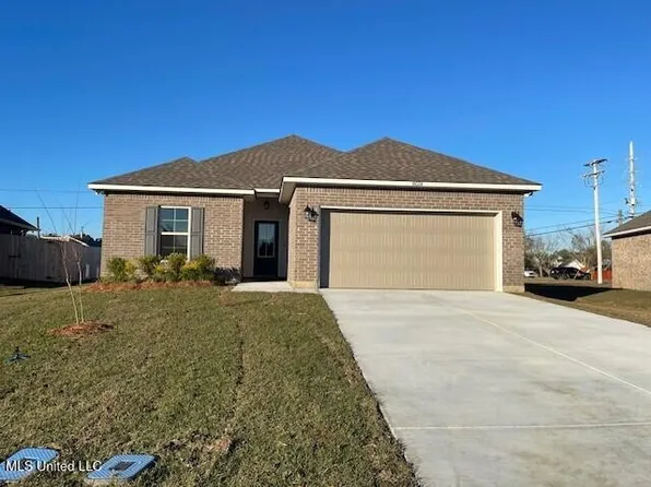 18024 Evergreen Dr, Gulfport, MS 39503