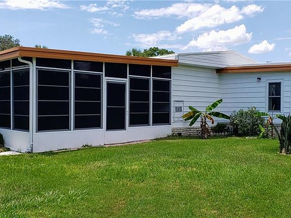 2nd image of 2117 Oak Ln