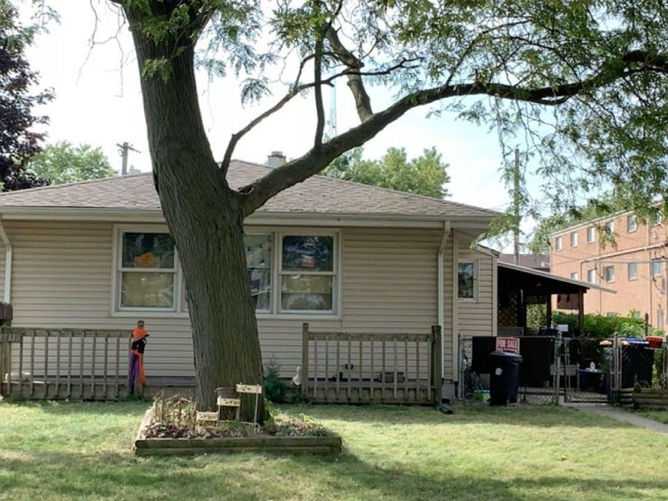 1st image of 17418 Greenbay Ave