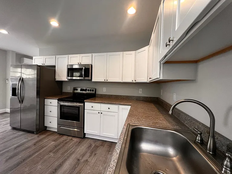131 Main St — Photo 3