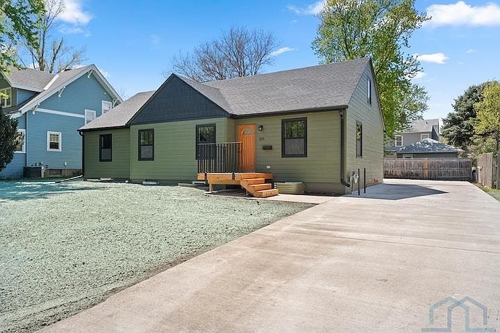 1st image of 323 Linden Ave