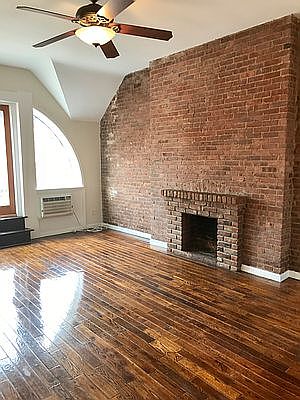 2nd image of 52 W 87th St APT 4A