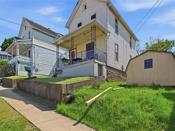 205 Lowell St, Vandergrift, PA 15690