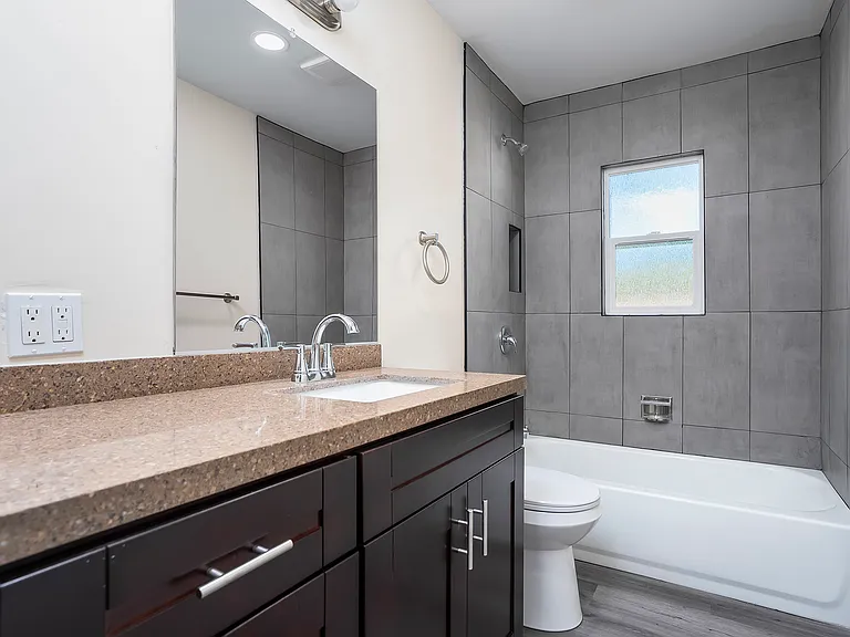 625 I St #C — Photo 10