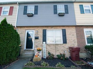 844 Fernhill Ln, Whitehall, PA 18052