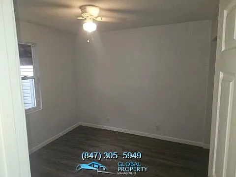 Lakefront Apartments — Photo 67