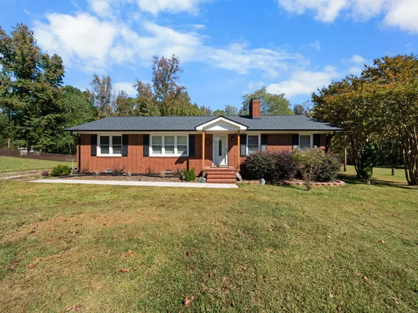 5901 Kings Ct, Pleasant Garden, NC 27313