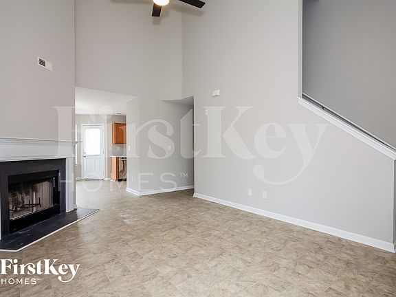 4th image of 7301 Hidden Creek Dr