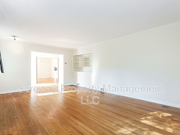 5th image of 41 Harriet Dr
