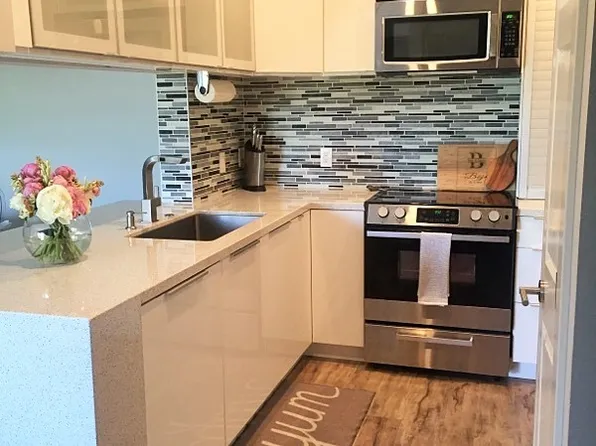 701 Gibson Dr APT 834, Roseville, CA 95678