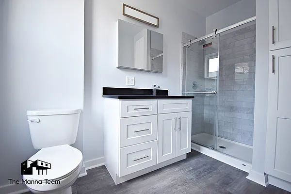 Rented by Compass | media 9