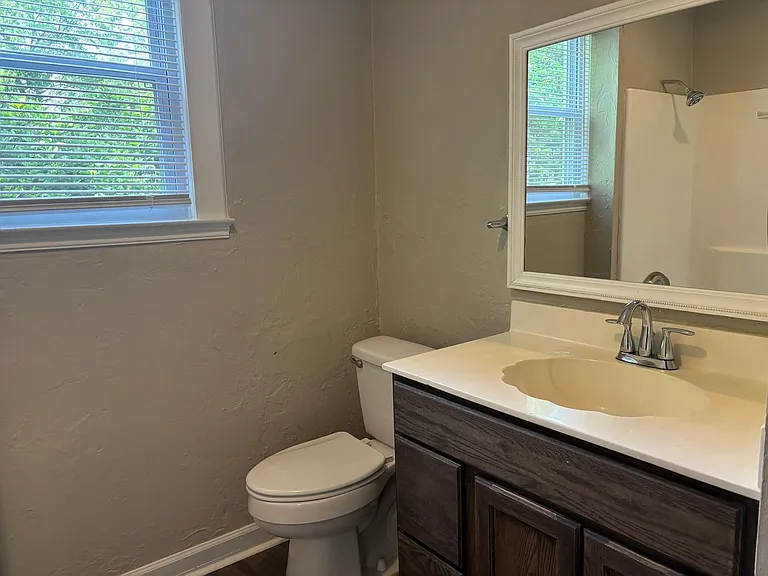 975 Old Charlotte Rd — Photo 15