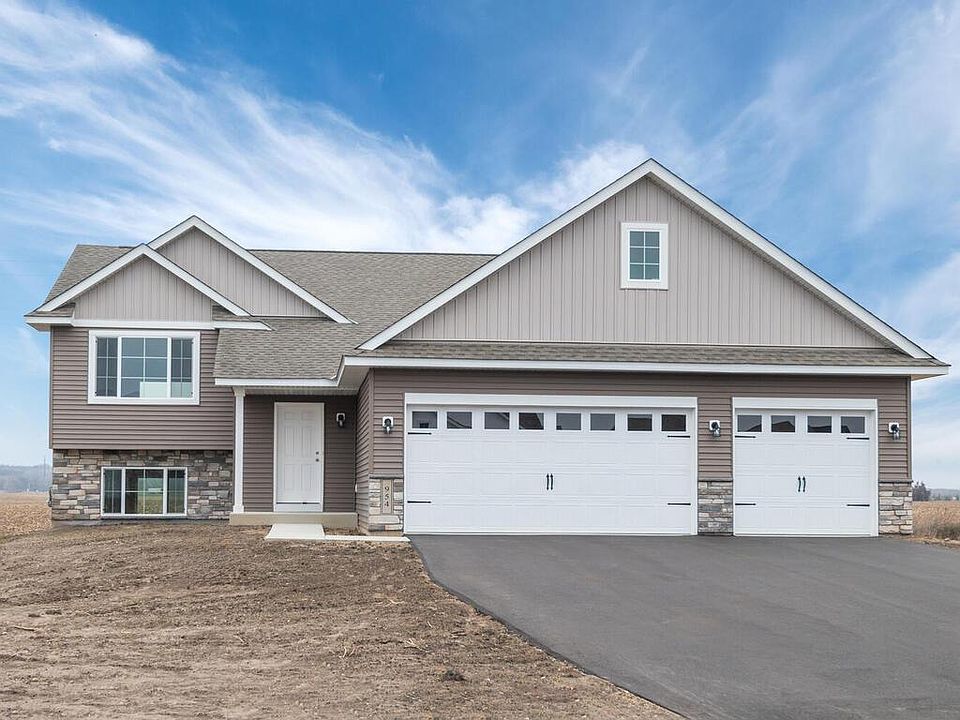 1st image of 954 Prestwick Dr