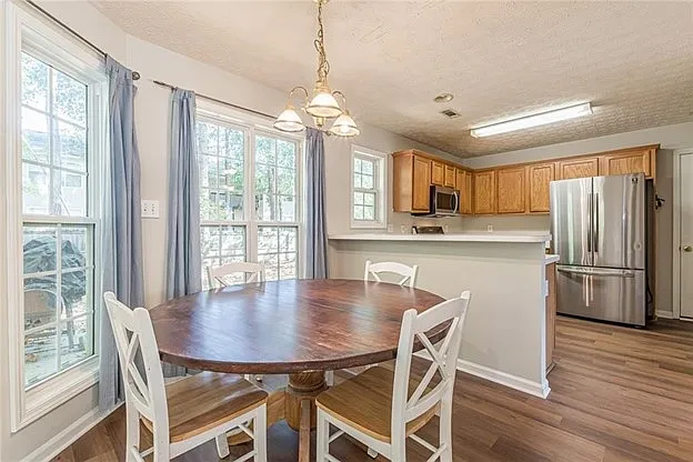 200 Pecan Ridge Dr — Photo 4