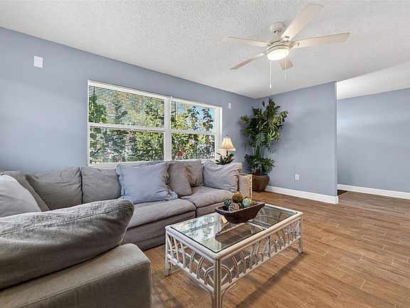 5th image of 5810 VENETIAN BOULEVARD NE