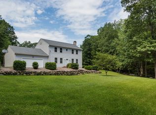 87 Silver St, Granville, MA 01034