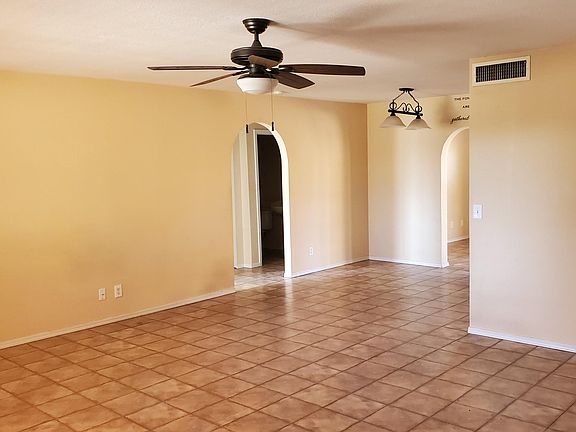 2nd image of 2555 San Juan Dr