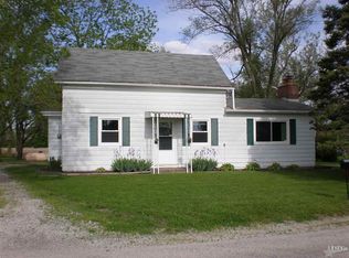 13923 W County Line Rd S, Roanoke, IN 46783