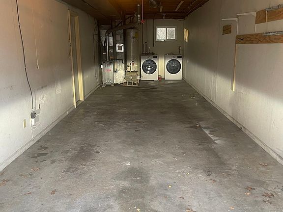 2nd image of 1810 S Scott Ave #1812
